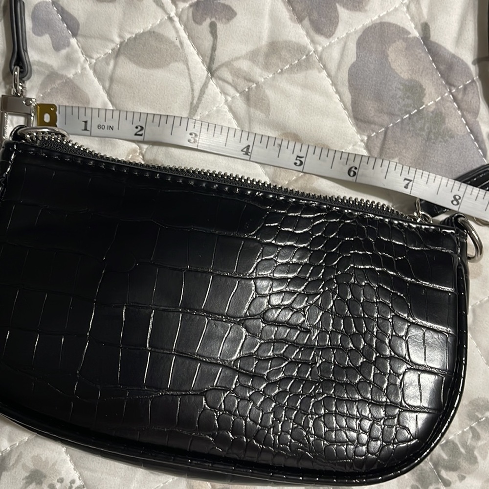 New Black crossbody bag - Picture 4 of 7